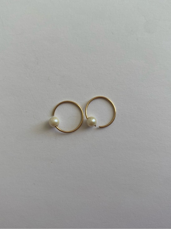 Jewelry - Vintage Faux Pearl Gold-Tone Open Hoop Earrings